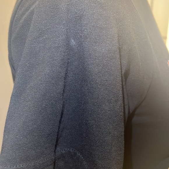 PUMA T-Shirt Black & Red Size 8 (US) Kids $25 - Picture 3 of 8